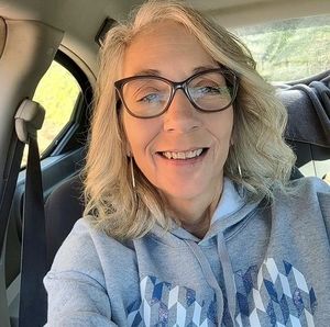 Meet your Posher, Lisa mae